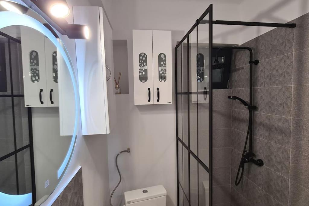 Cosy And Stylish Studio Bucharest Luaran gambar