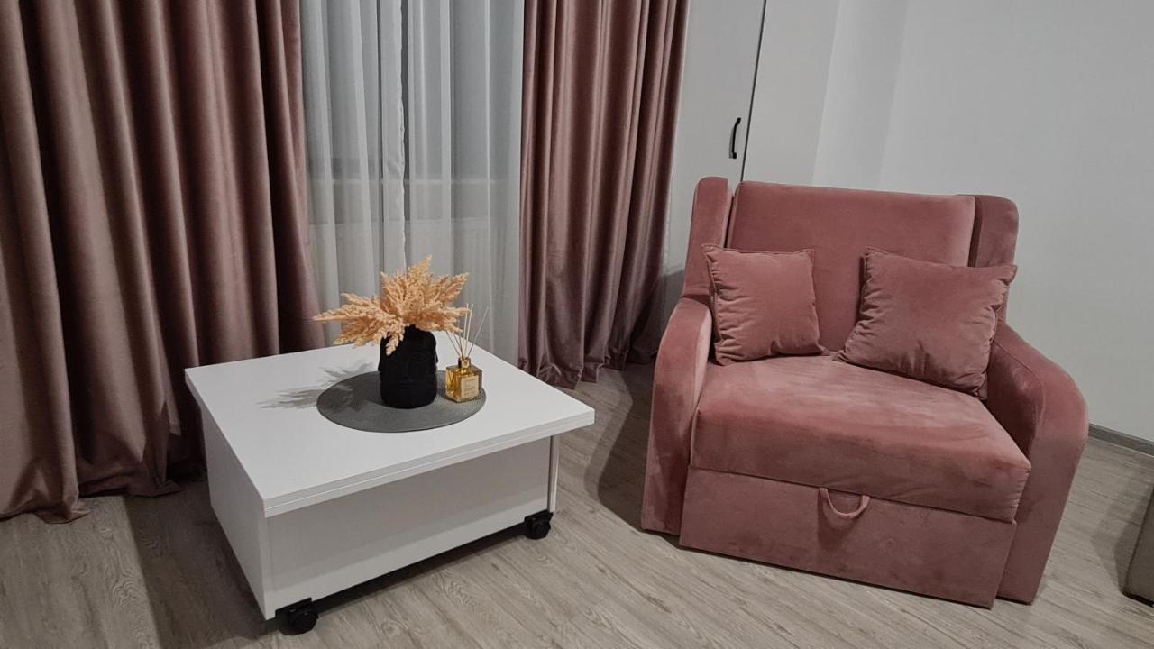 Cosy And Stylish Studio Bucharest Luaran gambar