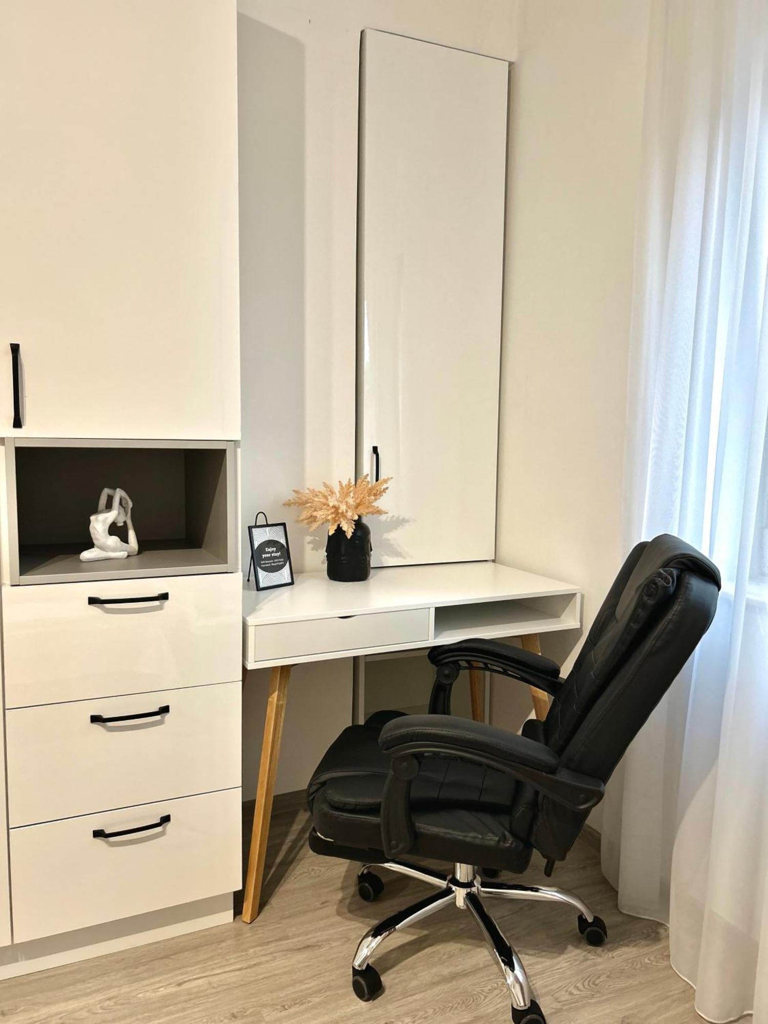Cosy And Stylish Studio Bucharest Luaran gambar